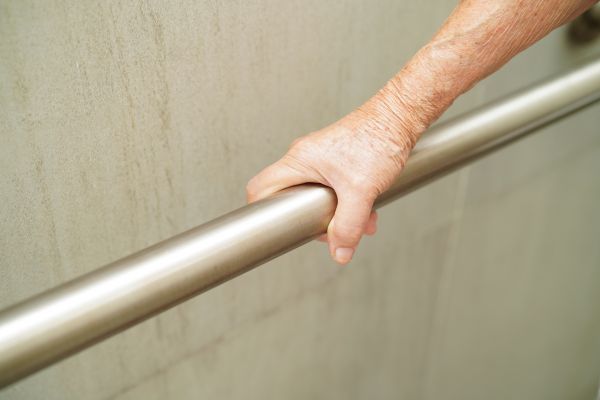 Cost of Tub Grab Bar Installation in Arroyo Grande